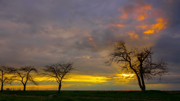 Dramatic Sunset Sky alt