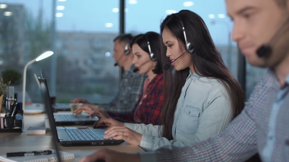 Young Asian Woman in Call Center alt