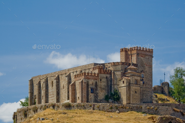 Castillo - fortaleza  de Aracena / Castle - fortress of Aracena - Stock Photo - Images