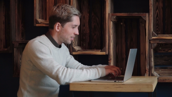 Man Using Laptop alt