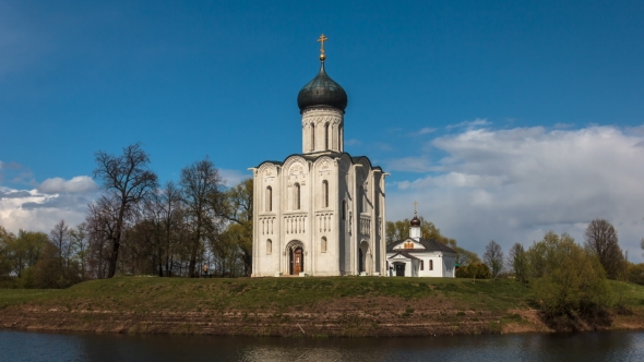 Limestone Russian Church of 12Th Century. Bogolyubovo, Vladimir Region, Golden Ring alt