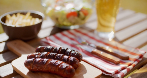 Grilled Sausages and Salads for a Summer Picnic alt