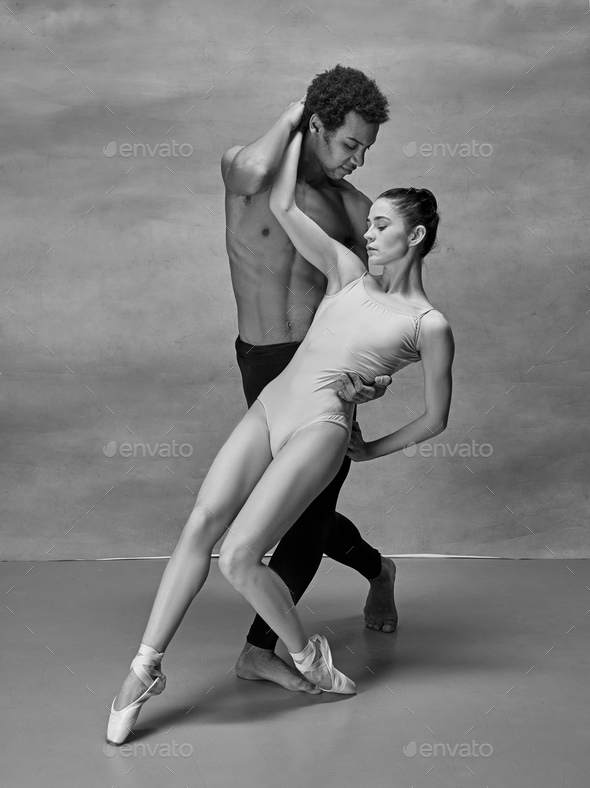 Young Couple Ballet Dancers Ancient Rome Stock Photo 2000975048 |  Shutterstock