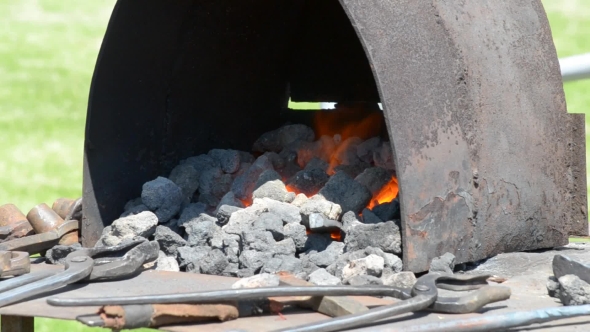 Forge with Coal and Flame