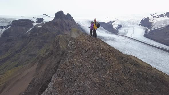 Tourists on the Top of Kristinartindar alt