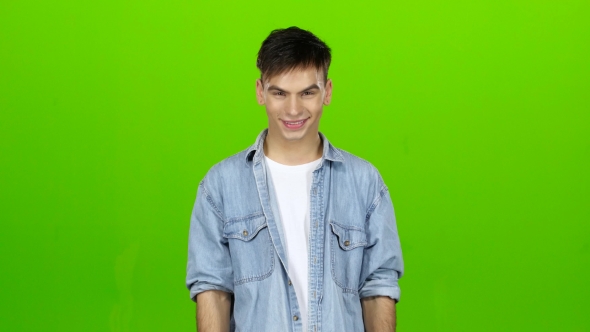 Male Stiligue Showing Thumbs Up, He Likes Everything. Green Screen alt