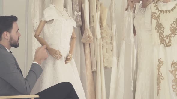 Happy Bride and Groom in Wedding Dress Prepare for Married in Wedding Ceremony alt