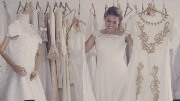 Happy Bride and Groom in Wedding Dress Prepare for Married in Wedding Ceremony alt