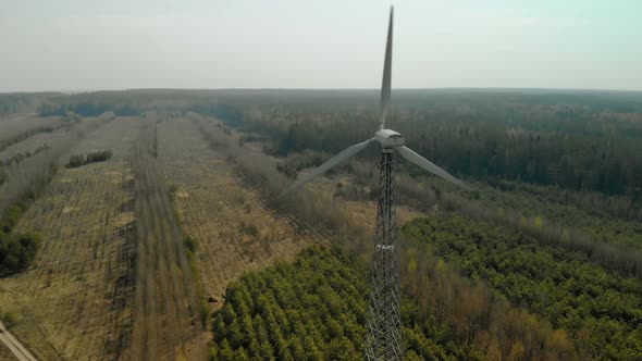 Flying in an Arc of a Single Wind Generator with a Rotating Three-bladed Propeller alt