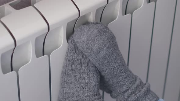 Concept of the Beginning of the Heating Season alt