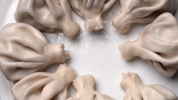 Khinkali Is Spinning on a Plate