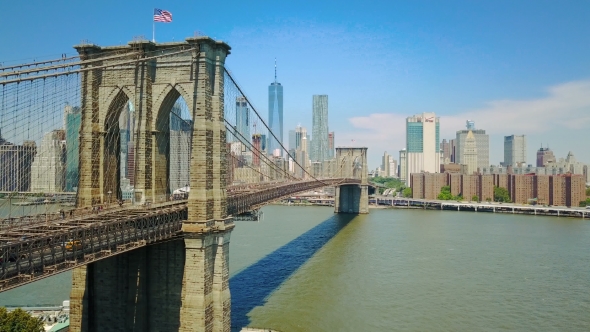 Aerial Drone View of Brooklyn Bridge and the Hudson River alt