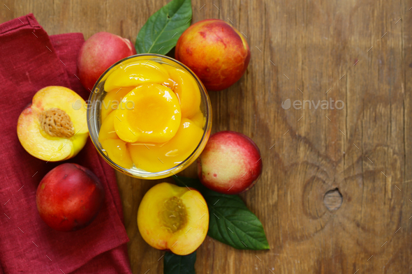 Organic Fruits Peaches