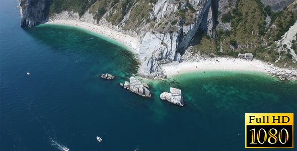 Italian Riviera: Due Sorelle Cliffs and Beach (Marche, Italy)