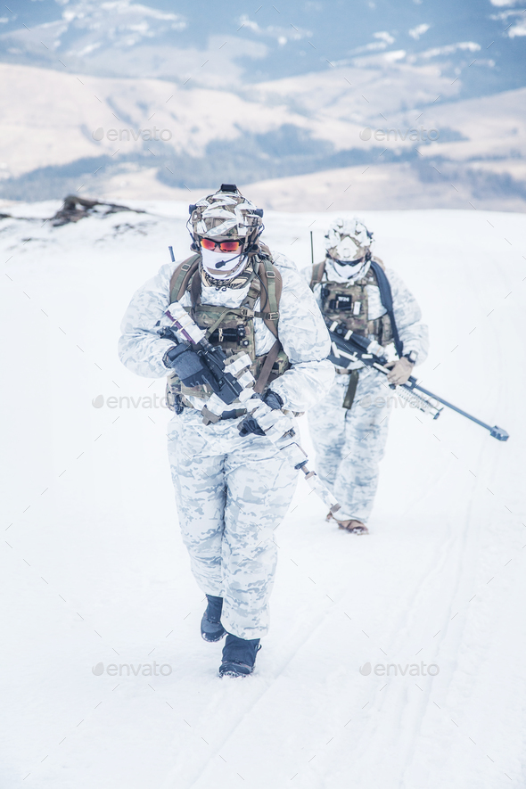 Winter arctic mountains warfare