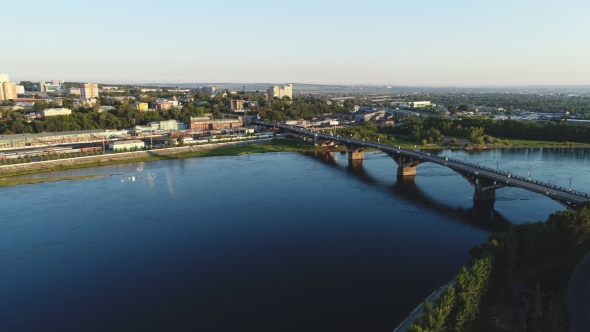 Stunning Sight of City on Summer Day Outdoors alt