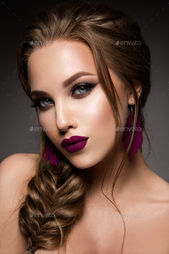 Make up. Glamour portrait of beautiful woman model with fresh makeup ...