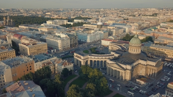 Cityscape of Saint-Petersburg, Russia alt