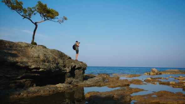 Photographer Shoots Beautiful Sunset on the Mediterranean Coast
