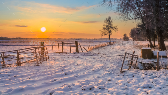 Rising sun over Winter Landscape Stock Photo by CreativeNature_nl ...