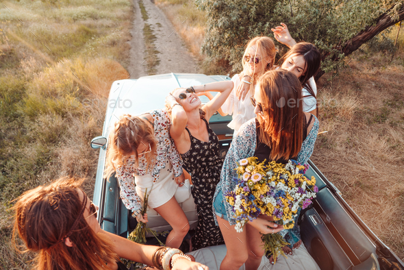 Six girls have fun in the countryside Stock Photo by simbiothy | PhotoDune