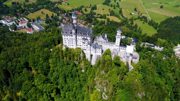 Neuschwanstein Castle Bavarian Alps Germany alt