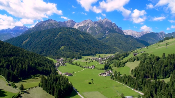 Scenic View of the Beautiful Landscape in the Alps alt
