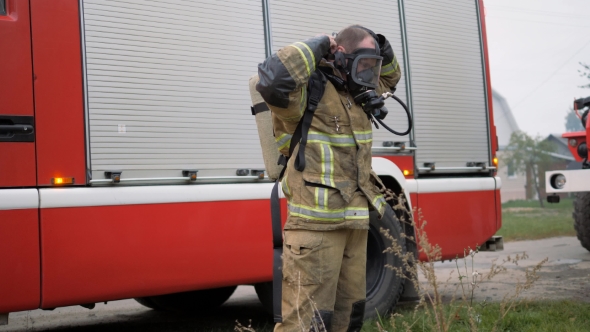 Disaster. Fire Truck Work on the Fire. alt