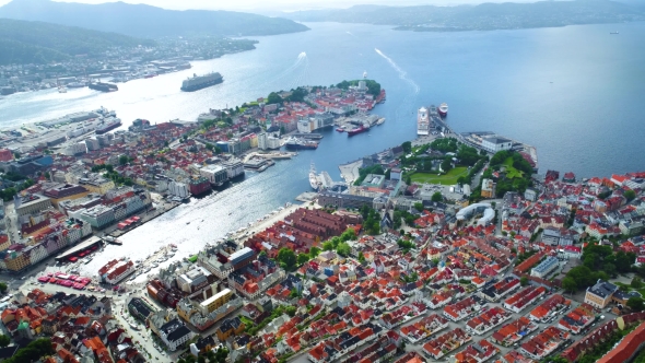Bergen Is a City and Municipality in Hordaland on the West Coast of Norway alt