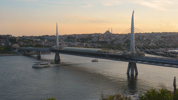 Bridge Golden Horn