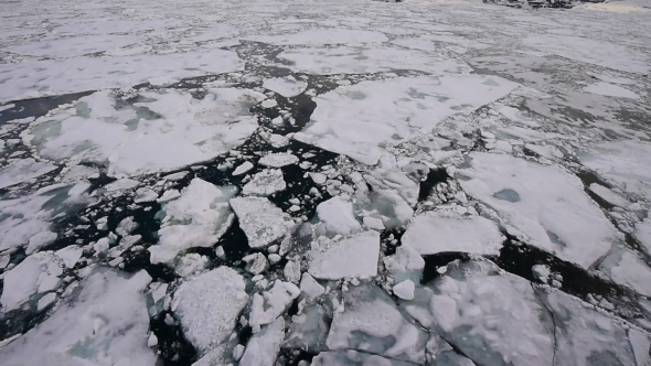 Travel In the Ice , Arctic