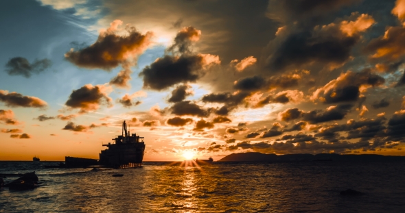 Sunset on the Black Sea with Beautiful Clouds Run through the Colorful Sky alt