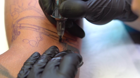 Tattoo Injection Pigment Under the Skin