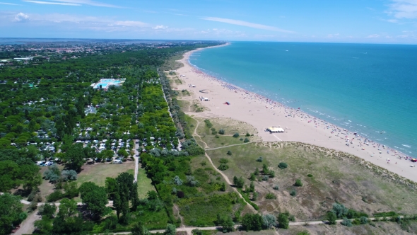 Italy, the Beach of the Adriatic Sea. Rest on the Sea Near Venice alt