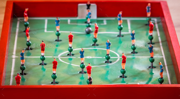 Player figurines of tabletop football game