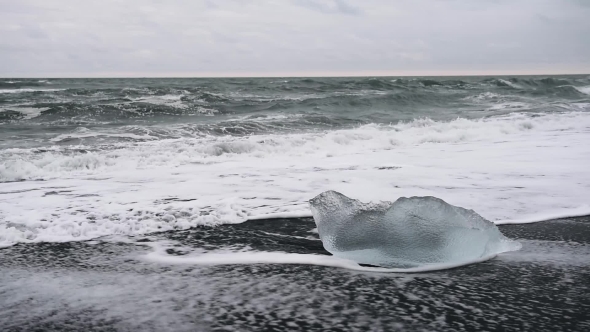 Icebergs in Jokulsarlon Glacial Lagoon