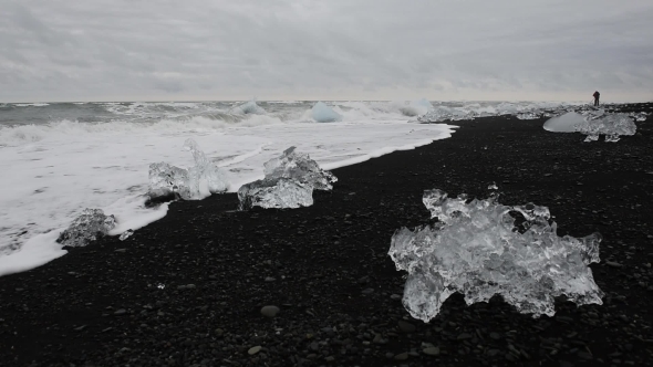 Iceberg Pieces on Diamond Beach