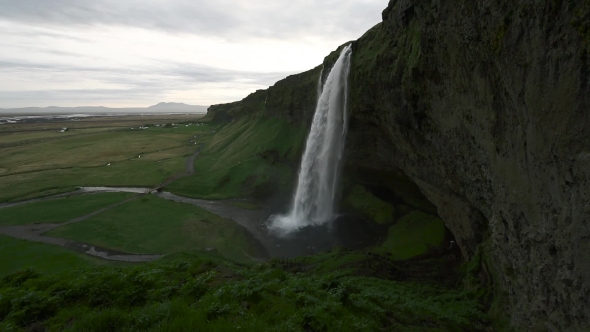 Seljalandfoss Waterfall on Seljalandsa River