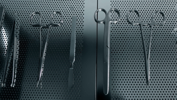 a Surgical Instrument Is Ready for Operation alt