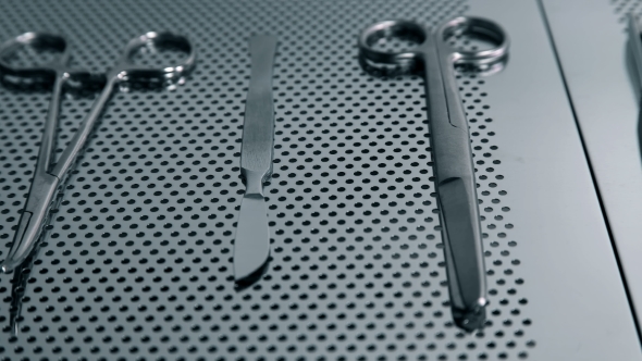 a Surgical Instrument Is Ready for Operation alt