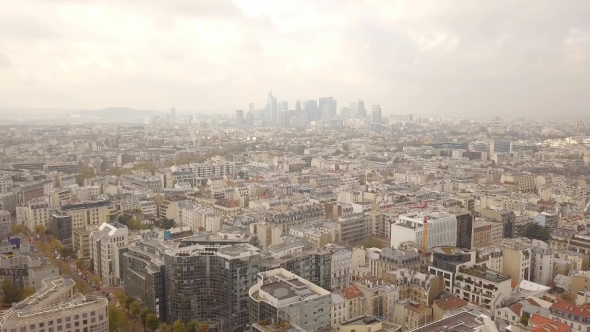 Cityscape of Paris and Le Defance Business District alt