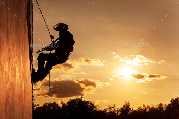 FRIES combat rappeling - Stock Photo - Images