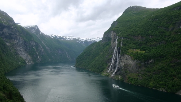 Breathtaking View of Sunnylvsfjorden Fjord