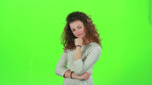 Baby Thinks and She Comes Up with an Idea. Green Screen alt