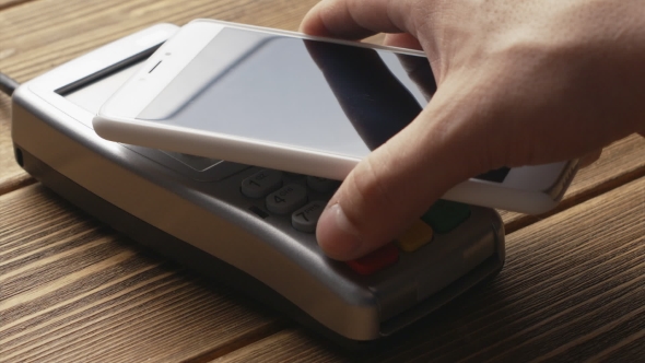 Contactless Payment with Smartphone alt