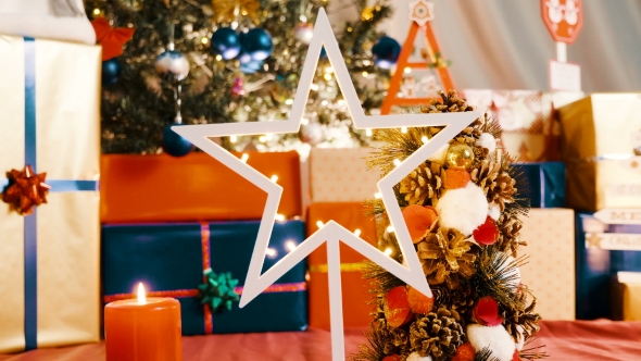 Christmas Decoration , Tree and Garlands at Home alt