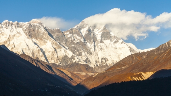 of Golden Everest, Himalayas alt