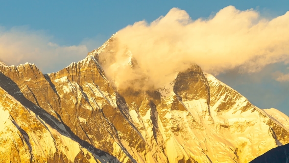  Golden Everest, Himalayas, Landscape Between Way To Everest Base Camp alt