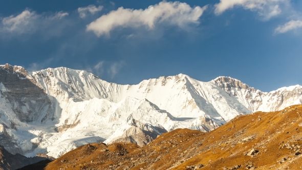 Mountains Cho Oyu, Himalayas, Nepal. alt