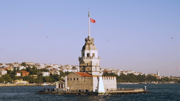 of Maiden Tower View From Bosphorus Sea in Istanbul, Turkey alt